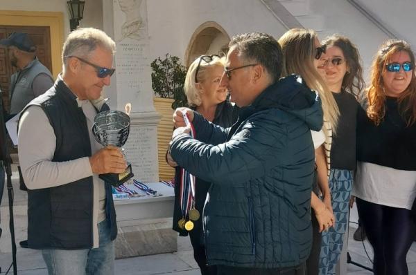 Έγινε στην Ύδρα η απονομή των επάθλων του Ιστιοπλοϊκού Αγώνα του ΝΟΕ