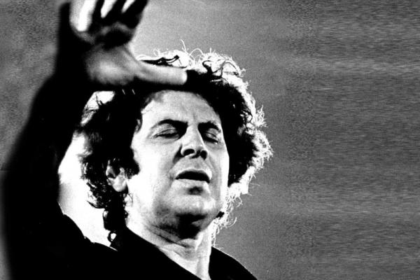 Το Υπουργείο Πολιτισμού ανακηρύσσει το 2025 σε έτος Μίκη Θεοδωράκη