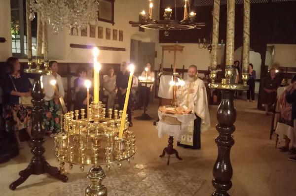 Γιόρτασε με ευλάβεια η Παναγία Μυρτιδιώτισσα στη Ράχη στο Καμίνι της Ύδρας