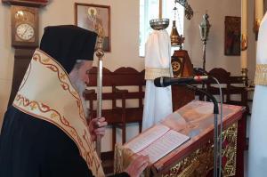 Στον Ι. Ναό Τιμίου Προδρόμου Καμινίων στους Γ' Χαιρετισμούς χοροστάτησε ο Μητροπολίτης ΕΦΡΑΙΜ