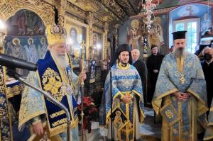 Ο Μητροπολίτης ΕΦΡΑΙΜ προεξήρχε της θείας λειτουργίας στον εορτάζοντα Ιερό Μητροπολιτικό Ναό Σπετσών
