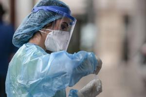 ΕΟΔΥ:  Αύξηση του αριθμού των νέων μολύνσεων κυρίως στις τουριστικές περιοχές