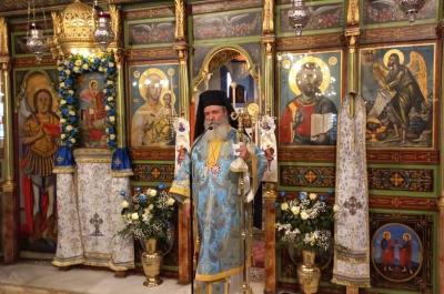 Ο Μητροπολίτης ΕΦΡΑΙΜ ιερούργησε στον πανηγυρίζοντα ενοριακό Ι. Ναό του Αγίου Δημητρίου Ύδρας