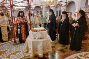 Με λαμπρότητα  τελέστηκε ο Μέγας πολυαρχιερατικός Εσπερινός στον Ιερό Ναό του Αγίου Νεκταρίου