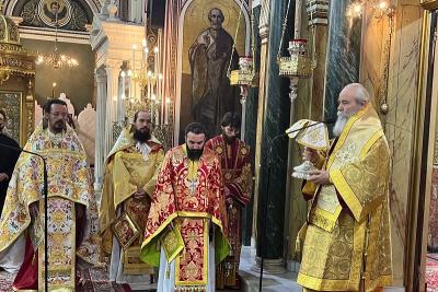 Ο Μητροπολίτης Ύδρας κ. ΕΦΡΑΙΜ στον Άγιο Κωνσταντίνο Πειραιώς