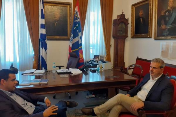 Συμφωνήθηκε μνημόνιο συνεργασίας μεταξύ Δήμου Ύδρας και ΕΟΤ κατά τη συνάντηση Γ. Κουκουδάκη με τον Δ. Φραγκάκη