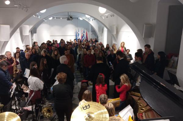 Μια εξαιρετικά όμορφη μουσική βραδιά στην κοπή πίτας του Μουσικού Συλλόγου Ύδρας