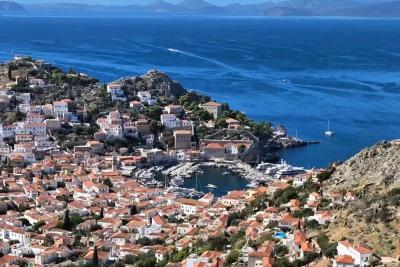 Τζίνα Μαραγκού:  «Υλοποιούμε ένα ολοκληρωμένο πρόγραμμα αναγκαίων έργων»