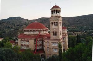 Ο Μητροπολίτης ΕΦΡΑΙΜ θα προστεί στην Ι. Μονή Αγίου Νεκταρίου Αιγίνης για την γιορτή της Ανακομιδής των Τιμίων Λειψάνων του Αγίου Νεκταρίου