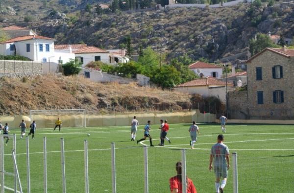 Διπλασίασε τις νίκες του ο ΑΟΥ και συνεχίζει στην κορυφή της βαθμολογίας