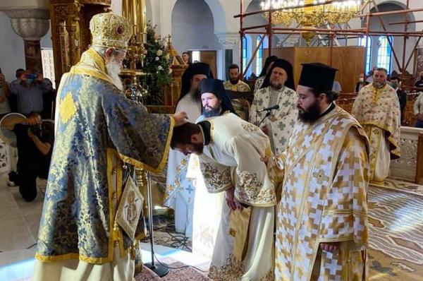 Τελέστηκε με κατάνυξη από τον Μητροπολίτη ΕΦΡΑΙΜ η εις Διάκονον Χειροτονία του π. Ιωάννη Καρπασινού